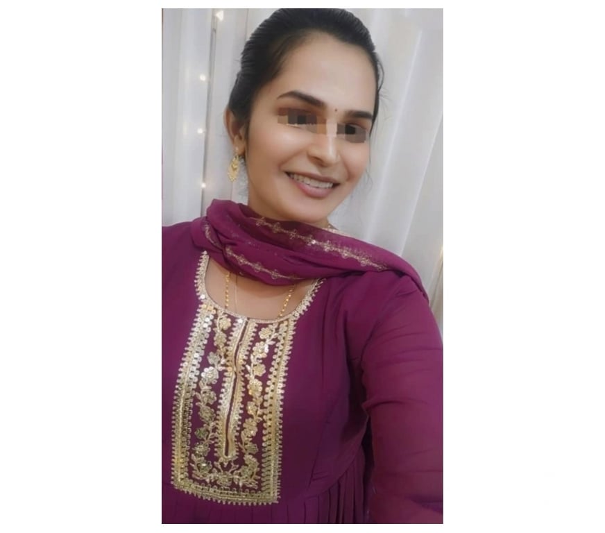 Escorts West London Hillingdon - Photos for Hema sree south indian Tami Girl ( WhatsApp)