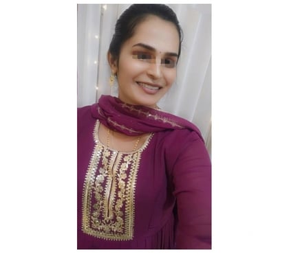Escorts Hayes Hillingdon - Photos for Hema sree south indian Tami Girl ( WhatsApp)