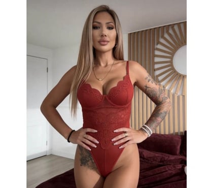 Escorts Swindon Town Centre Swindon - Photos for Hi karina just arrived Call.me 😊