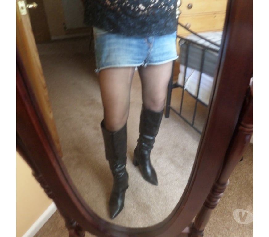 Gay Dating Norfolk South Norfolk - Photos for mature crossdresser seeks males for summertime meets