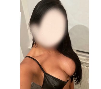  Escorts Dartford Town Centre Dartford - Photos for 🇧🇷TROPICAL BRUNETTE 100% real Big 🍑