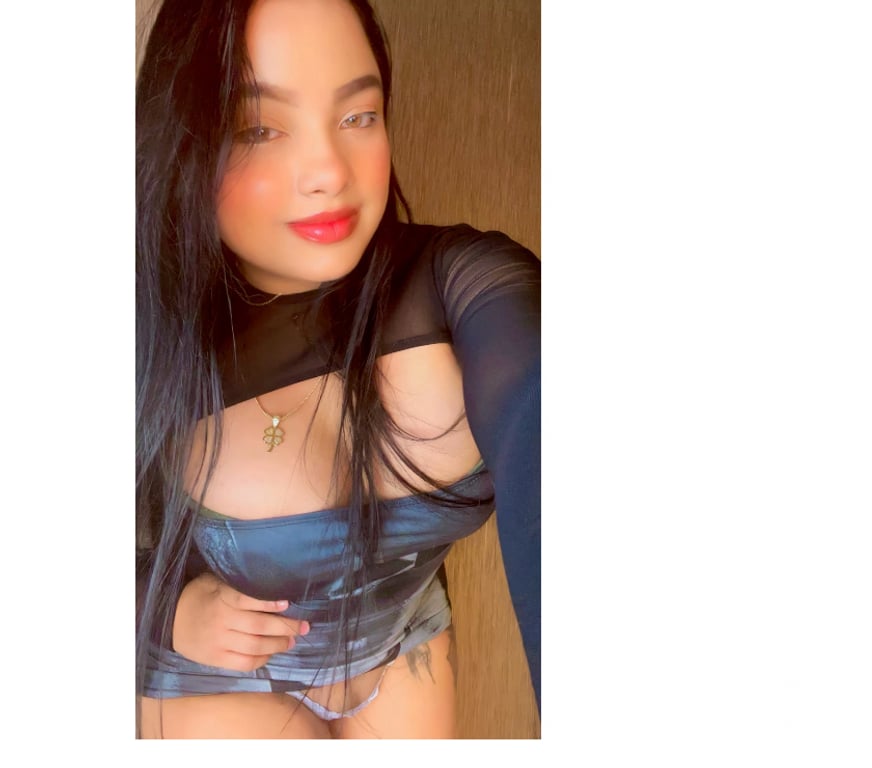 Escorts Greater Manchester Salford - Photos for CARMEN NEW IN THE UK🍑