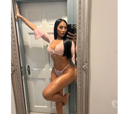 Escorts Brighton Street Industrial Estate Hull - Photos for Aisha Milano - new in town & impossible to ignore 💜
