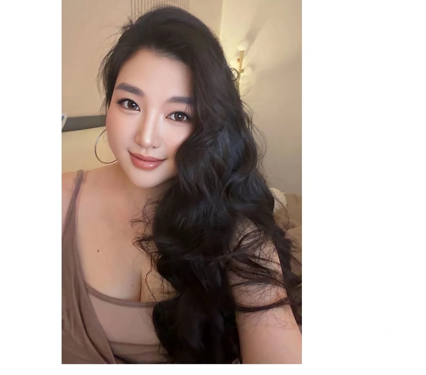 Escorts South East London Norwood Junction Station - South East London - Photos for Luxury Asian Companion – Sweet & Relaxing (SE25)