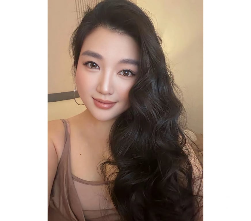 Escorts South East London Norwood Junction Station - South East London - Photos for Luxury Asian Companion – Sweet & Relaxing (SE25)