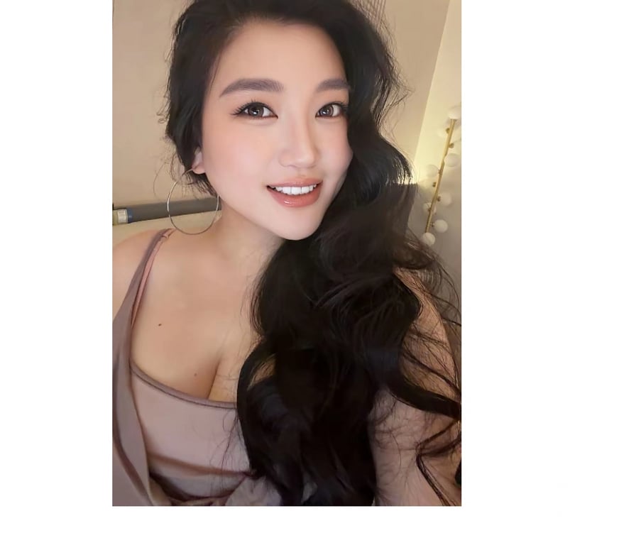 Escorts South East London Norwood Junction Station - South East London - Photos for Luxury Asian Companion – Sweet & Relaxing (SE25)