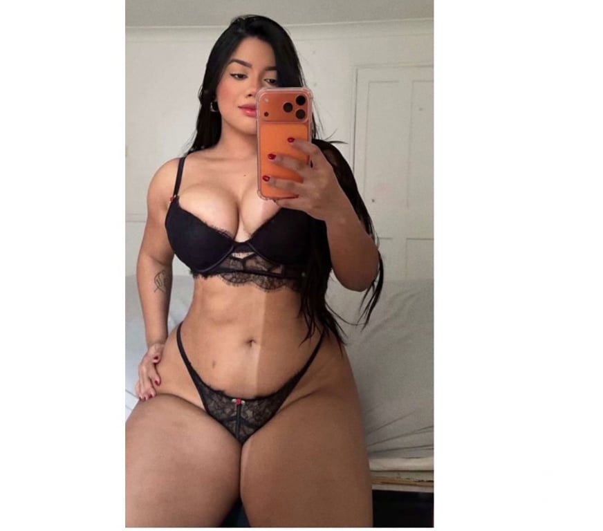 Escorts North London Enfield - Photos for 🍑 Carla Big Ass Brazilian Babe🍑