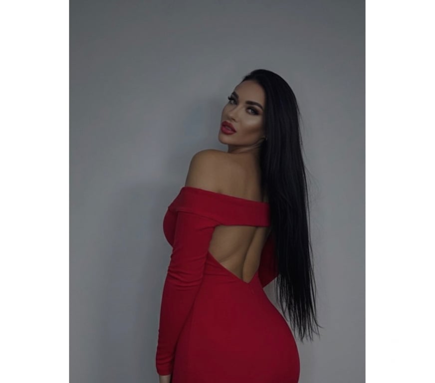 Escorts Surrey Woking - Photos for New BiCoupleMF party ❤️❤️❤️