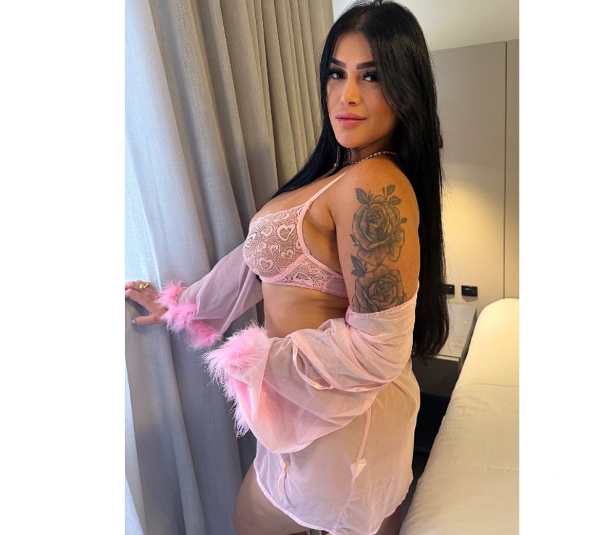 Escorts West Midlands Birmingham - Photos for Daphne 🇧🇷 Brazilian party girl, big butt🍑🔥🔞