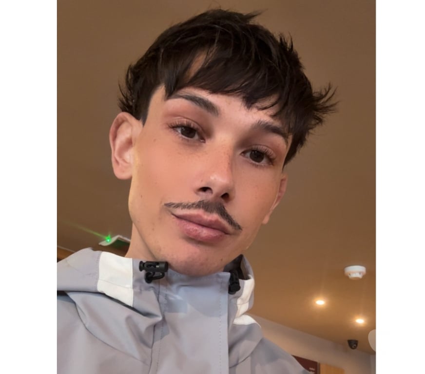  Gay massage East London Canary Wharf - East London - Photos for Ben, 24. Your local fantasy