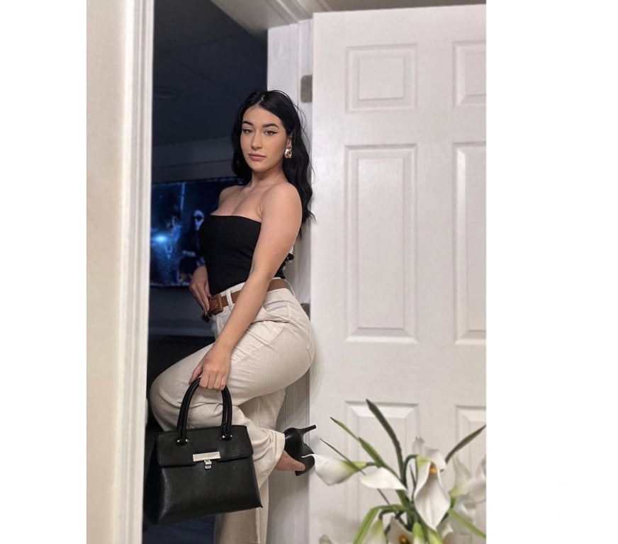 Escorts Leicestershire Leicester - Photos for Brazilian girl with big butt and breasts 🔥🇧🇷