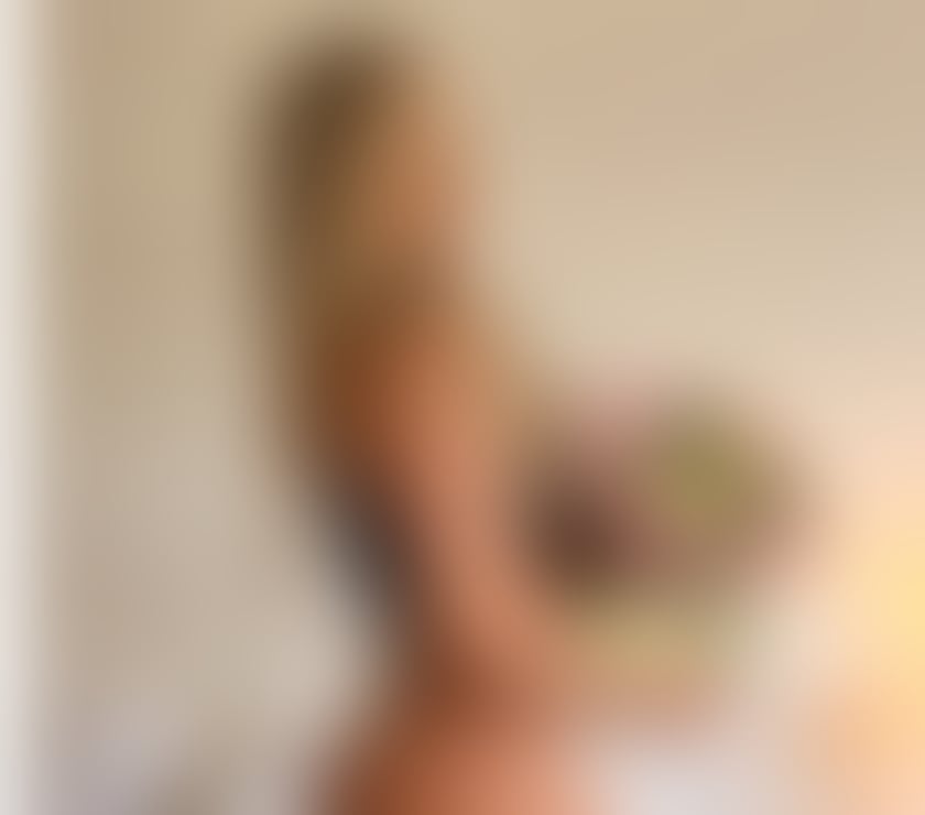 Escorts East London Aldgate East Station - East London - Photos for Bianca EROTiC FUN 🔥 HOT BODY REAL BABE