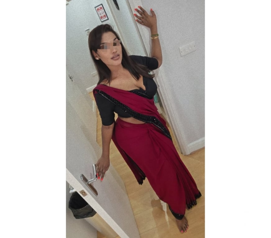 Escorts Slough Slough Town Centre - Slough - Photos for Sindhu sree South Indian Tamil Girl Slough