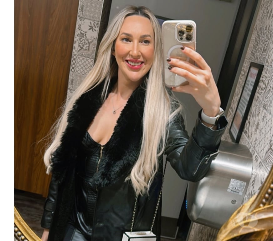 Escorts Nottinghamshire Nottingham - Photos for Brazilian 🇧🇷 blonde likes to Party. 🥂🥳