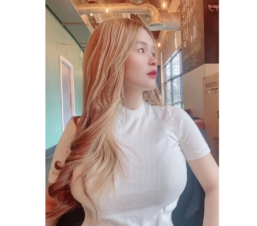 Escorts Warwickshire Warwick - Photos for Thai Lady Laura cute 🥰 In Leamington Spa