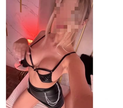 Escorts Bedfont Hounslow - Photos for 🌸🥳SEXY CURVY PLAYMATE🍭TEᗰᑭTIᑎG🔝✅🥳🍭