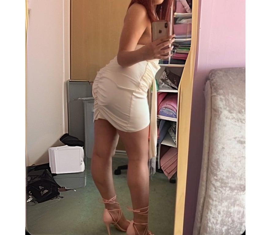 Escorts East London Royal Victoria - DLR Station - East London - Photos for ✨ CURVY • SWEET • DISCREET ✨