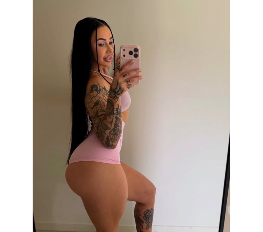 Escorts West London Wormwood Scrubs - West London - Photos for CHARMING AND SEXY, READY TO WELCOME YOU 💋