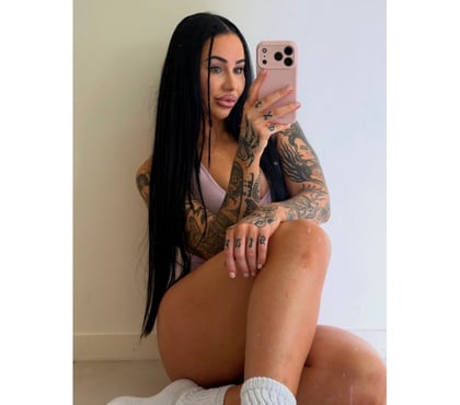  Escorts & Erotic Massage Wormwood Scrubs West London - Photos for CHARMING AND SEXY, READY TO WELCOME YOU 💋