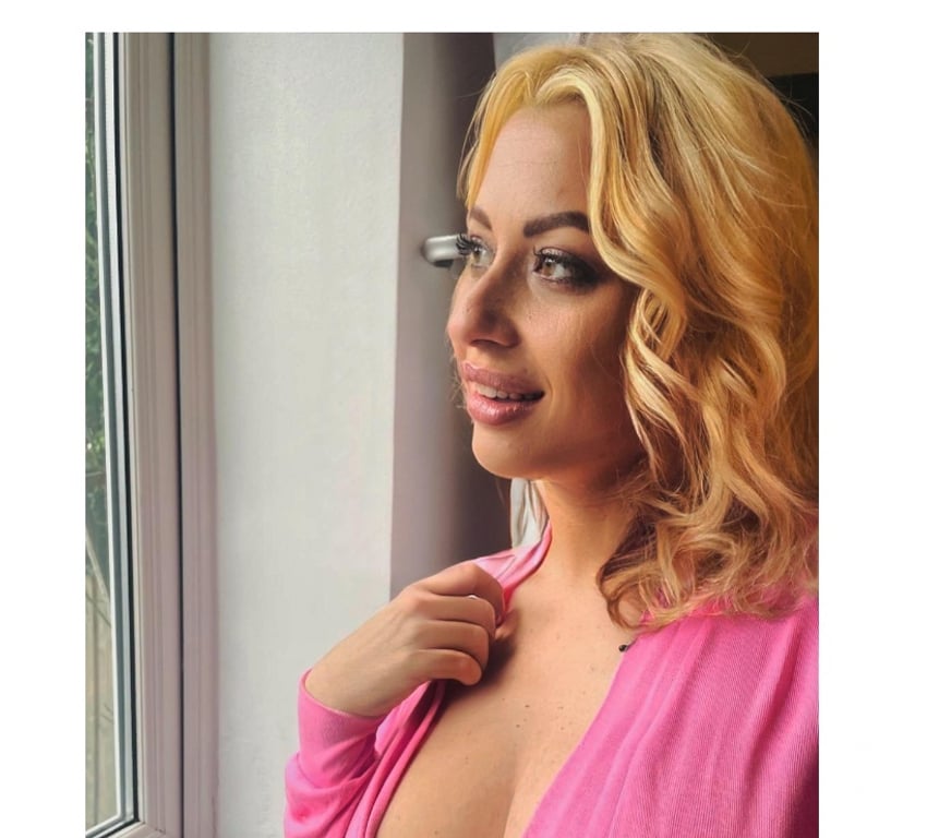 Escorts North West London Queensbury - Harrow - Photos for 🩷🩷Hi guys!! Mia🩷🩷