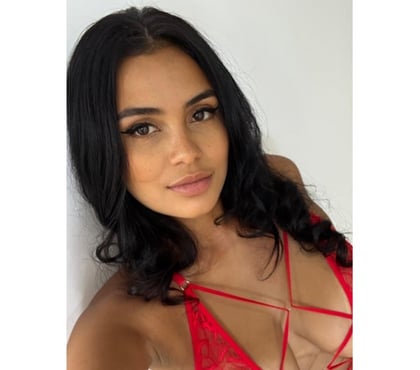 Escorts Strood Medway - Kent - Photos for Brazilian elegant discreet naughty Isa
