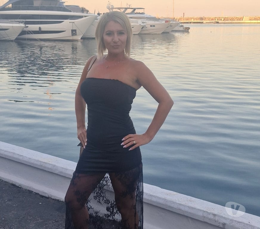 Adult Entertainment Dorset Bournemouth, Christchurch and Poole - Photos for Busty 🔥 Natural 🔥 British babe 🔥