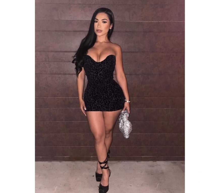 Escorts Bedfordshire Central Bedfordshire - Photos for HOT GIRL 🥰 REAL ⭐️ PARTY 🍭