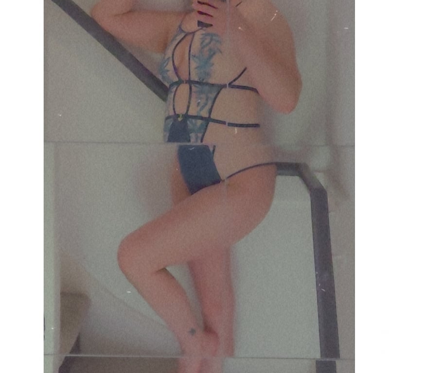 Escorts Greater Manchester Manchester - Photos for Fun exotic milf ready to help with your filthy fantasy