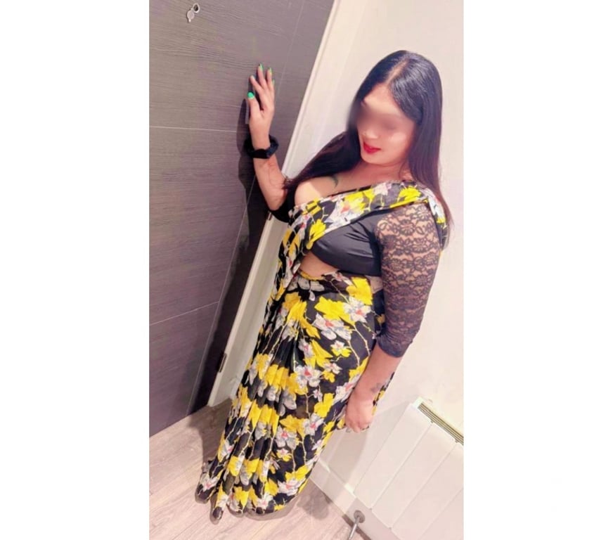 Escorts Warrington Warrington Town Centre - Warrington - Photos for South Indian Tamil Girl