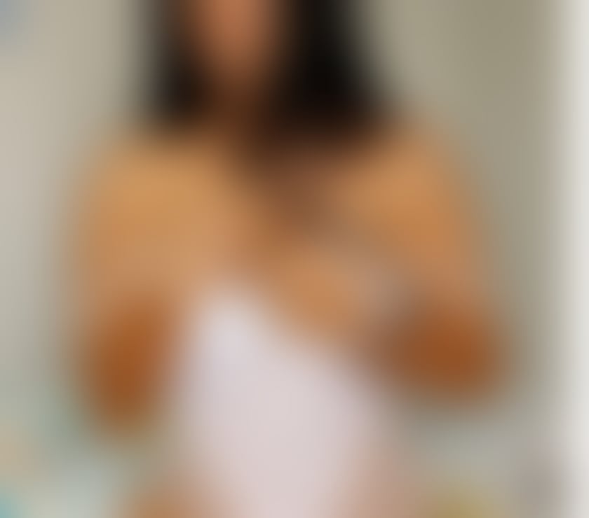  Escorts Canary Wharf East London - Photos for Darra mix race Indian 🇮🇳 born heere