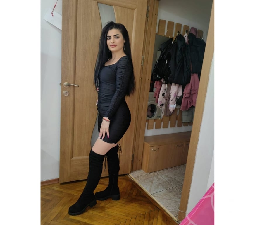Escorts Hertfordshire Watford - Photos for Hellen new in townn ❤️💥💥