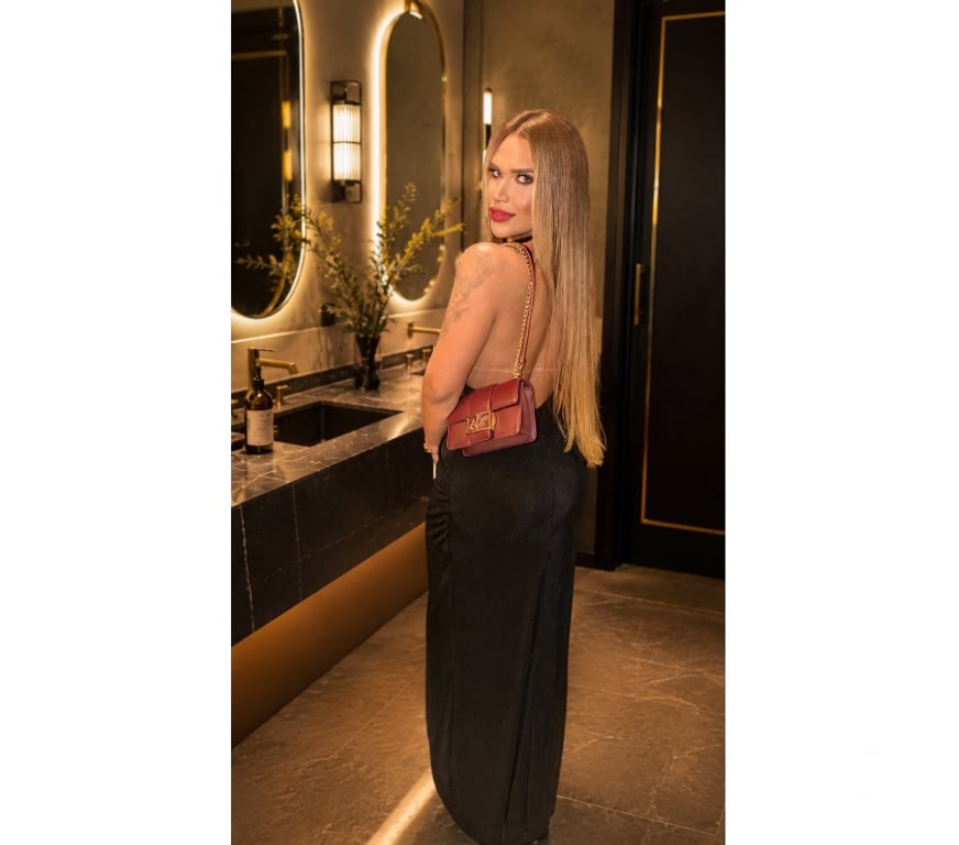 Trans Escorts West London West Kensington - West London - Photos for GIO XXL HOT🍆 DOMINANT PARTY 🎉🎊