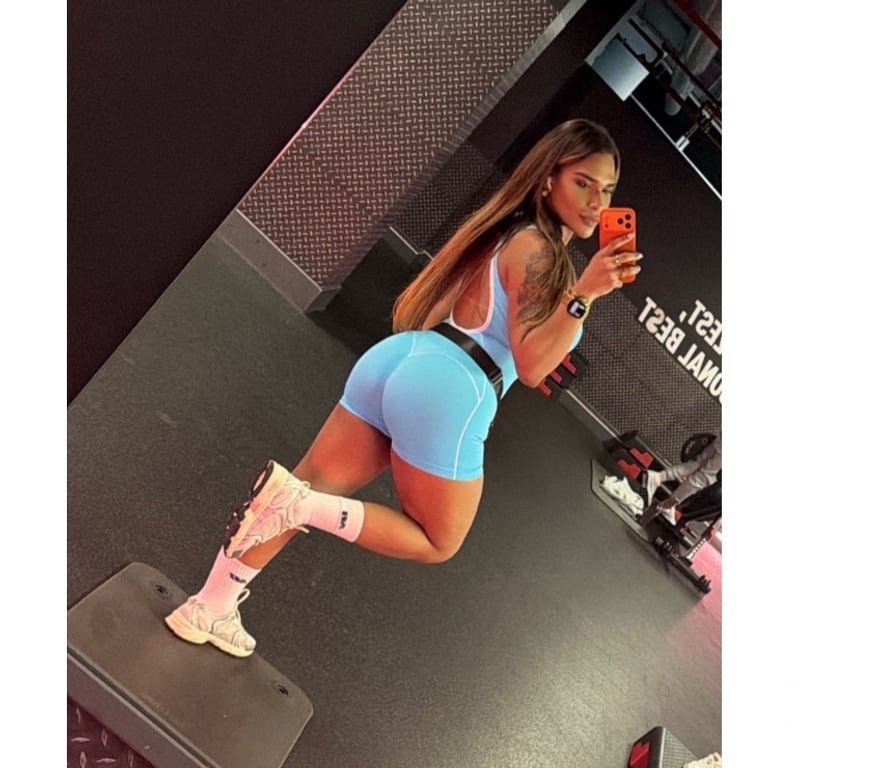 Trans Escorts West London West Kensington - West London - Photos for GIO XXL HOT🍆 DOMINANT PARTY 🎉🎊