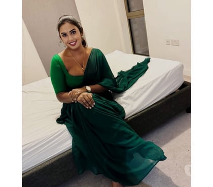 Photos for MEENA SOUTH INDIAN TAMIL NADU GIRL NEW IN BARKING 🇮🇳