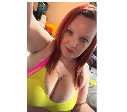 Photos for 🩷BUSTY BELLA 🩷🍒pierced 38H 🍒5 mins £10🩷