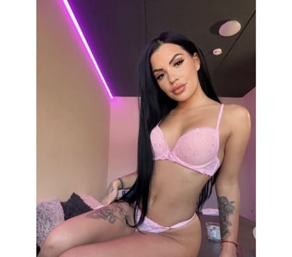  Escorts Dudley Town Centre Dudley - Photos for 🔥Mia💥sexy brunette 🇨🇴 party and domination 🔥