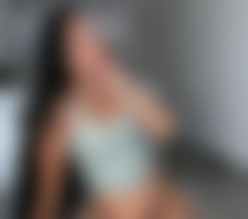 KIM HOT PARTY-GIRL🥳outcoll 💦