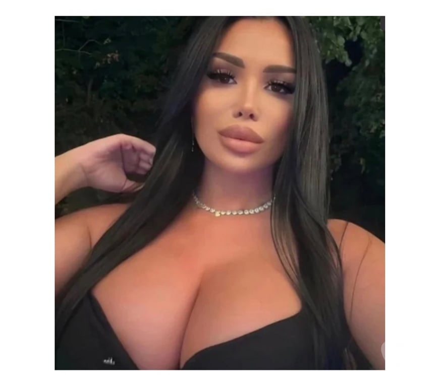 Escorts West Yorkshire Leeds - Photos for Sexy Baddie — HOT 🔥 Incall & outcall til late night