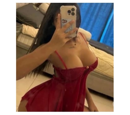 Escorts and Massages Leeds City Centre Leeds - Photos for Sexy Baddie — HOT 🔥 Incall & outcall til late night