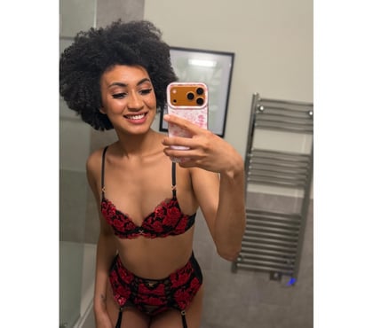 Escorts and Massages Pitsea Basildon - Photos for 🔥PRETTY CURLY BRUNETTE THE BEST CHOICE OF ALL.🍑