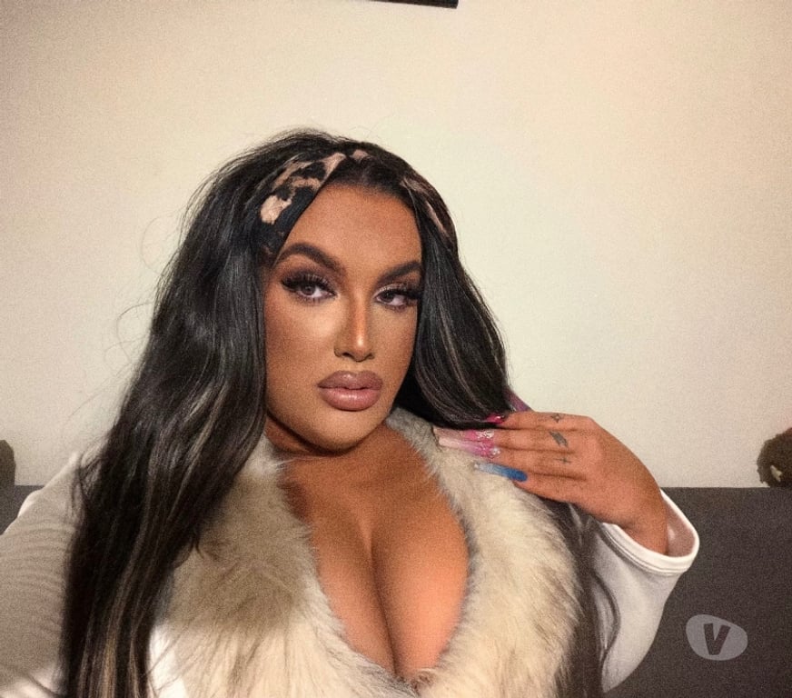 Escorts East London Canning Town - East London - Photos for TRANS AMELIA FAT ASS SNACK 🍑🧁 FOR YOU IN E16