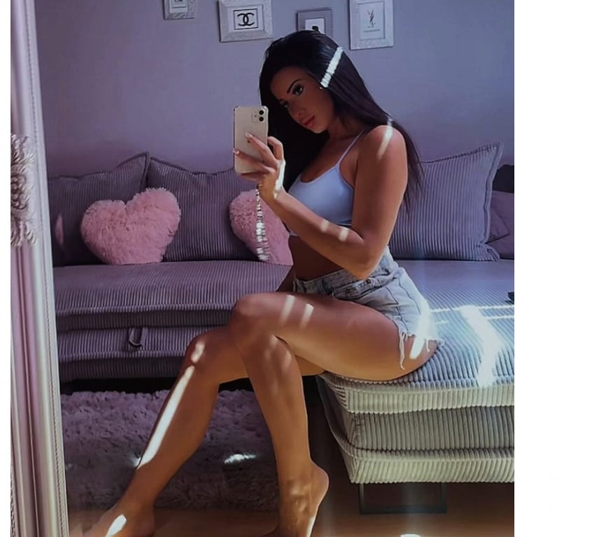 Escorts West Yorkshire Leeds - Photos for 🔥 Kim REALPARTY Blue eyes BIG ASS 🍑 beauty face😍
