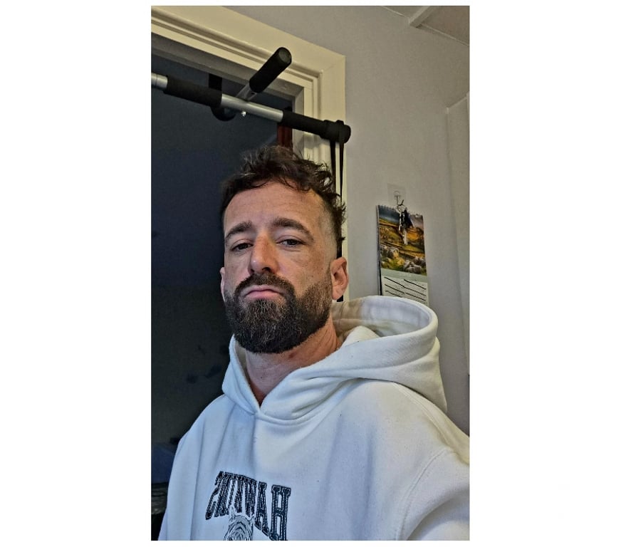  Gay massage South Yorkshire Barnsley - Photos for GAY ESCORT ATHLETIC