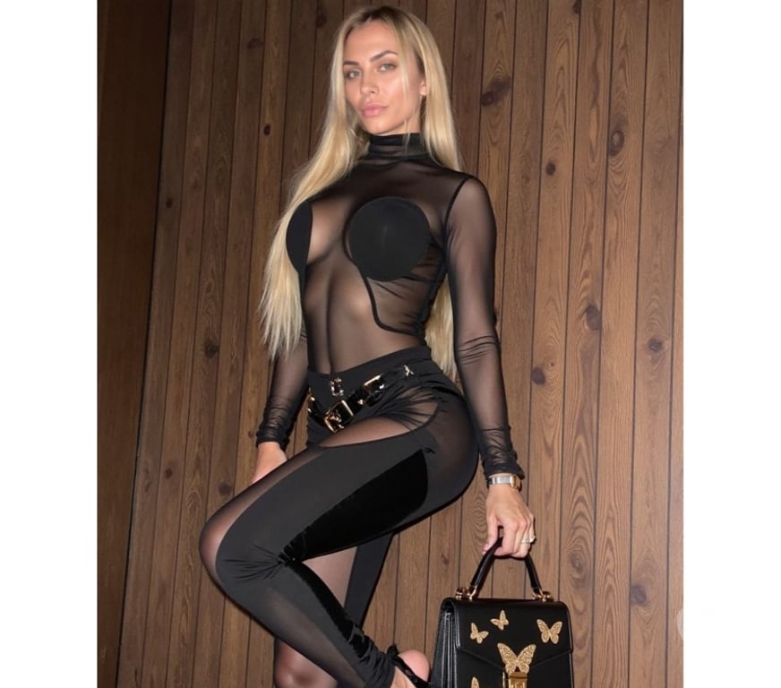 Escorts South West London Kensington - South West London - Photos for Antonela Santos ✨ a radiant blonde with light eyes