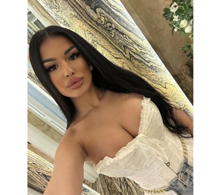 Escorts West Yorkshire Leeds - Photos for ONLY OUTCALL 😘😘