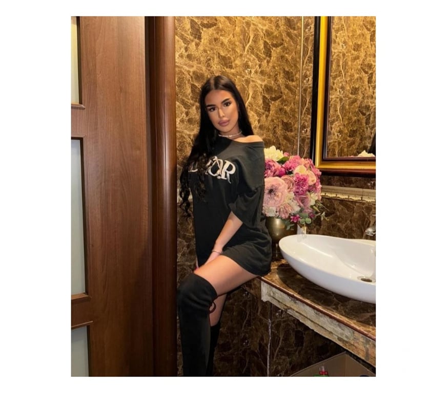 Escorts West Yorkshire Leeds - Photos for ONLY OUTCALL 😘😘