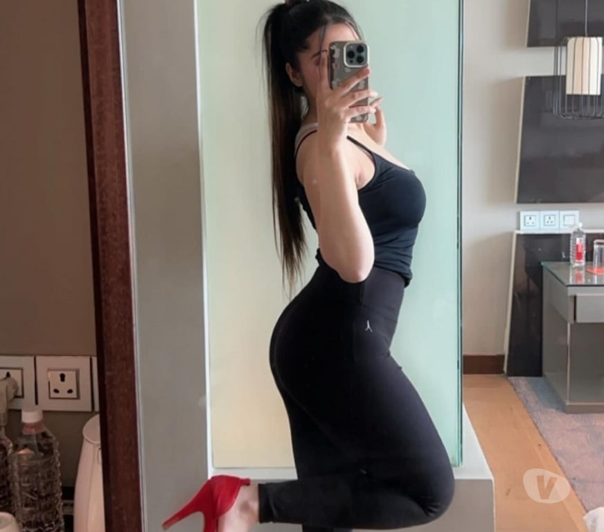 Escorts Edinburgh Edinburgh Airport - Edinburgh - Photos for University girl 🤗 available in Edinburgh