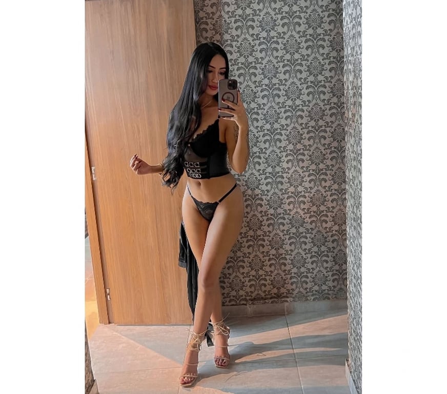 Escorts Warrington Warrington Town Centre - Warrington - Photos for PARTY GIRL💯ONLY OUTCALL💜GFE🥰
