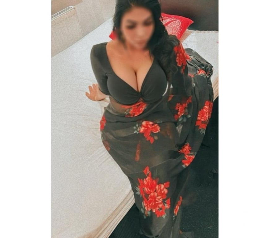 Escorts Cardiff Cardiff City Centre - Cardiff - Photos for ANISHA SOUTH INDIAN TAMIL STUNNING GIRL NEW IN CARDIFF
