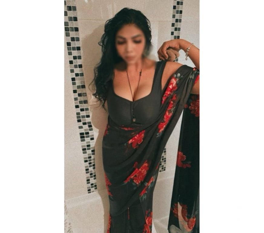 Escorts Cardiff Cardiff City Centre - Cardiff - Photos for ANISHA SOUTH INDIAN TAMIL STUNNING GIRL NEW IN CARDIFF